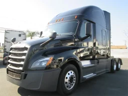 Used 2020 Freightliner Cascadia 126 Sleeper in Fontana, California