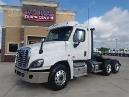 Used 2017 Freightliner Cascadia 125 Day Cab in Pharr, Texas