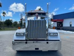 New 2025 Kenworth W900 Sleeper in LLC – Fort Pierce Florida