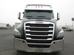 Used 2020 Freightliner Cascadia 126 Sleeper in Fontana, California