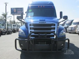 Used 2020 Freightliner Cascadia 126 Sleeper in Fontana, California