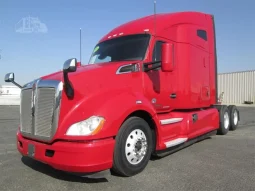 Used 2020 Kenworth T680 Sleeper in Fontana, California