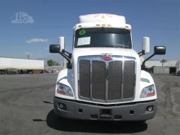 Used 2018 Peterbilt 579 Sleeper in Fontana, California