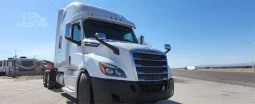 Used 2019 Freightliner Cascadia 126 Sleeper in Manuel Pardo El Paso Texas