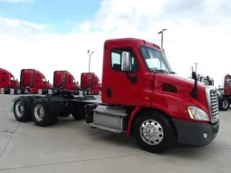 Used 2016 Freightliner Cascadia 125 Day Cab in Pharr, Texas