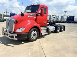 Used 2016 Kenworth T680 Day Cab in Houston Texas