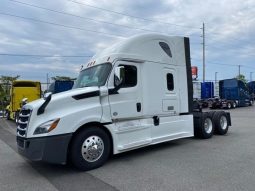 Used 2019 Freightliner Cascadia 126 Sleeper in North Bergen New Jersey