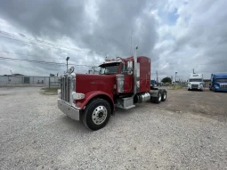 Used 2015 Peterbilt 389 Sleeper in Houston Texas