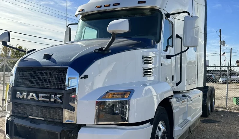 
								Used 2020 Mack ANTHEM Sleeper in Houston Texas full									