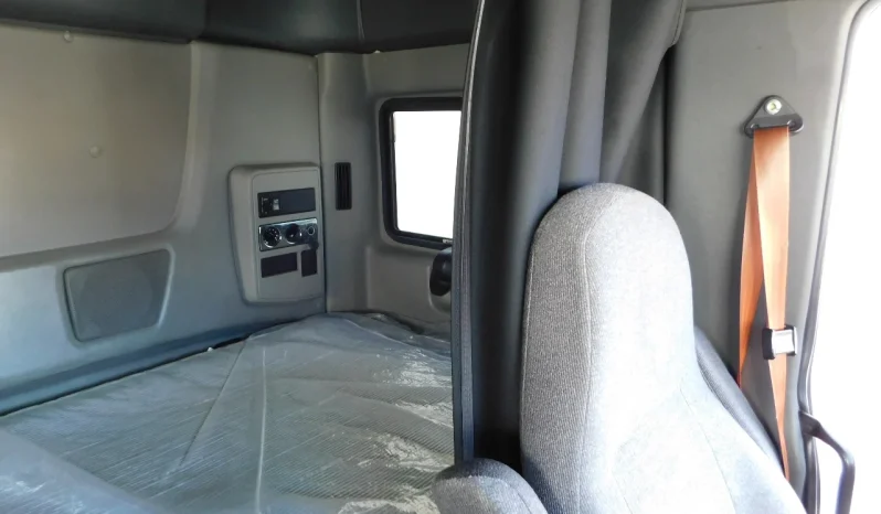 
								Used 2019 International LT Sleeper in St Elizabeth New Jersey full									