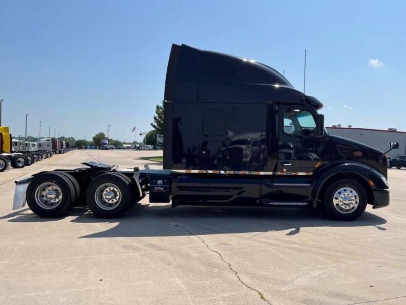 
								Used 2020 Peterbilt 579 Sleeper in Tipp City Ohio full									