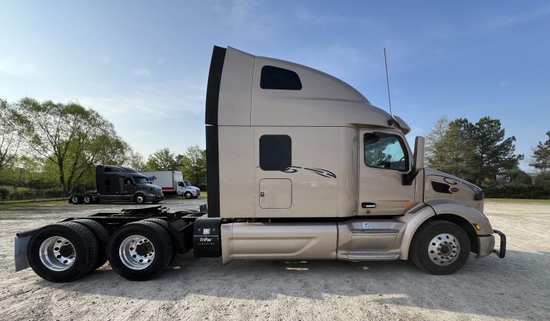 
								Used 2021 Peterbilt 579 Sleeper in Dunn North Carolina full									