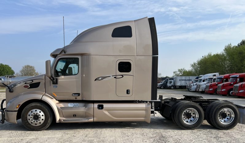 
								Used 2021 Peterbilt 579 Sleeper in Dunn North Carolina full									