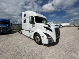 New 2020 Volvo VNL64T860 Sleeper in Houston Texas