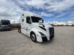 Used 2019 Volvo VNL64T760 Sleeper in Houston Texas