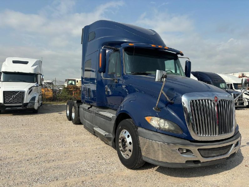 
								Used 2017 International Prostar Sleeper in Houston Texas full									