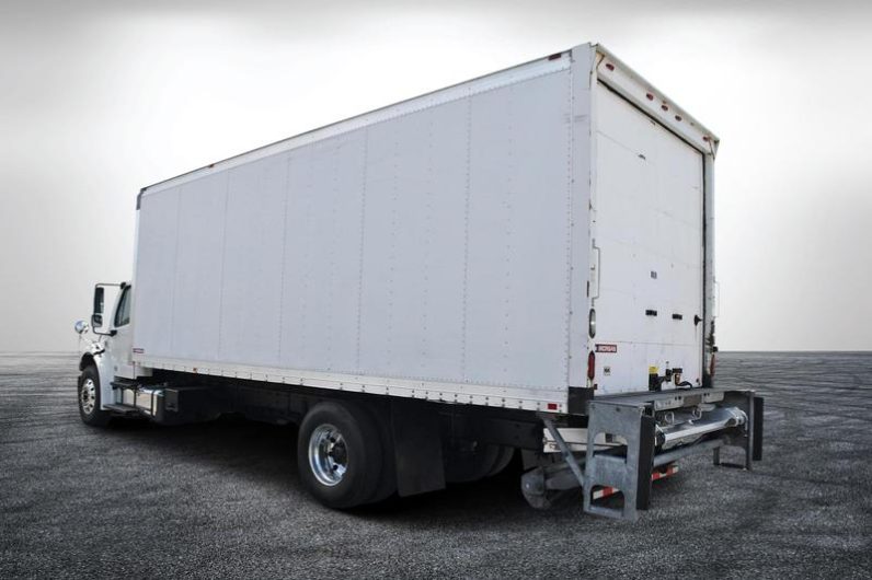 
								Used 2016 Freightliner M106 Box Truck in Miami Florida full									