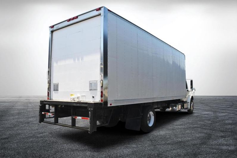 
								Used 2015 Freightliner M106 Box Truck in Miami Florida full									