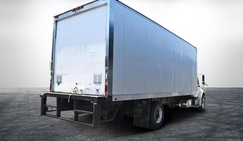 
								Used 2015 Freightliner M106 Box Truck in Miami Florida full									