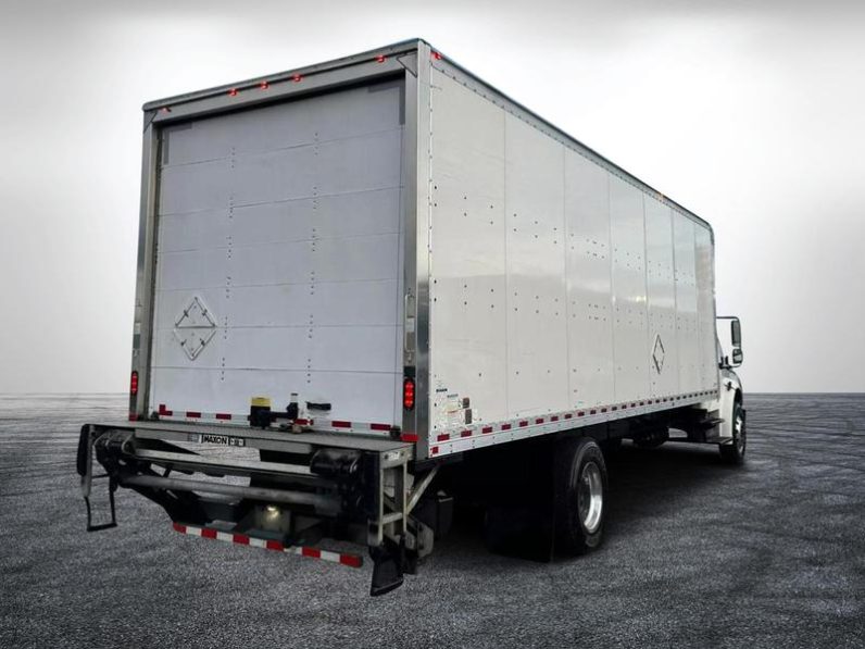 
								Used 2015 Freightliner M106 Box Truck in Miami Florida full									