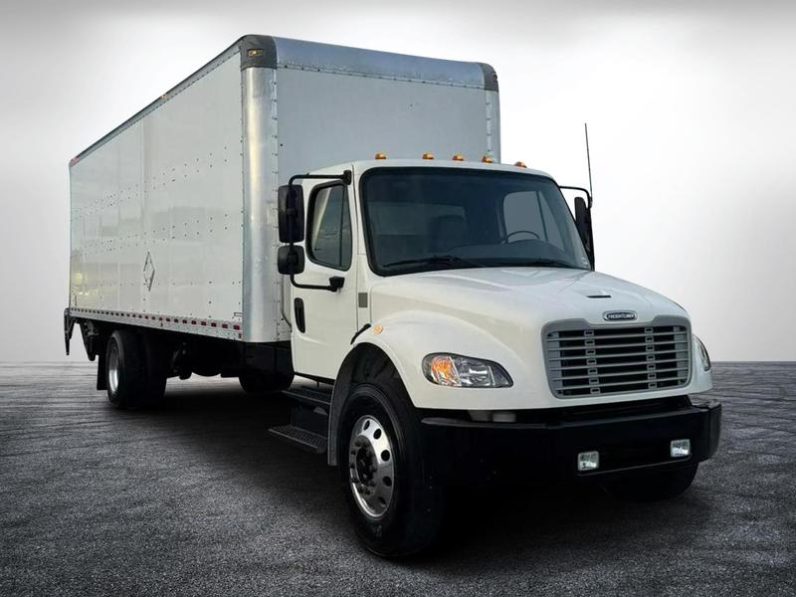 
								Used 2015 Freightliner M106 Box Truck in Miami Florida full									