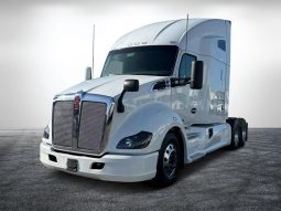 Used 2020 Kenworth T600 Sleeper in Miami Florida