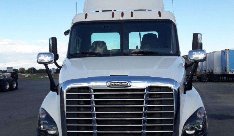 
								Used 2016 Freightliner Cascadia Day Cab in Shippensburg Pennsylvania full									