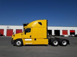 Used 2018 Freightliner Cascadia Sleeper in Shippensburg Pennsylvania