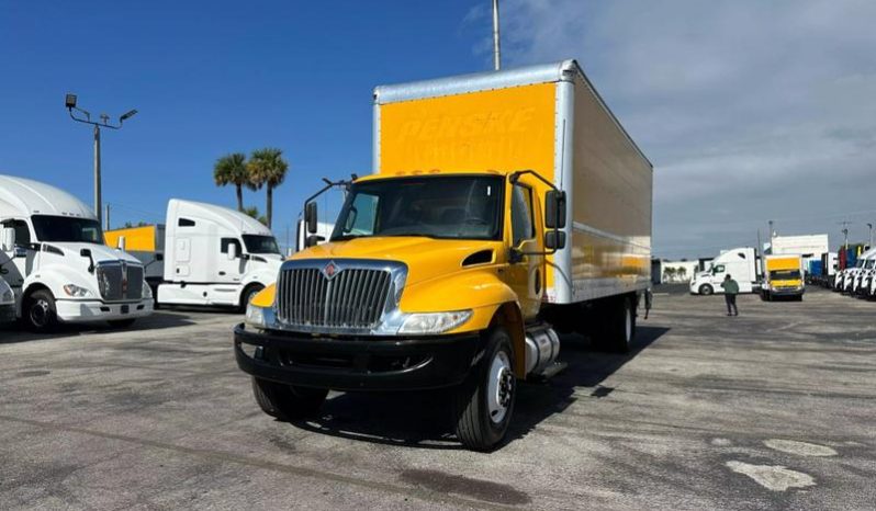 
								Used 2020 International MV607 Box Truck in Miami Florida full									