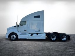 Used 2019 Kenworth T680 Sleeper in Miami Florida