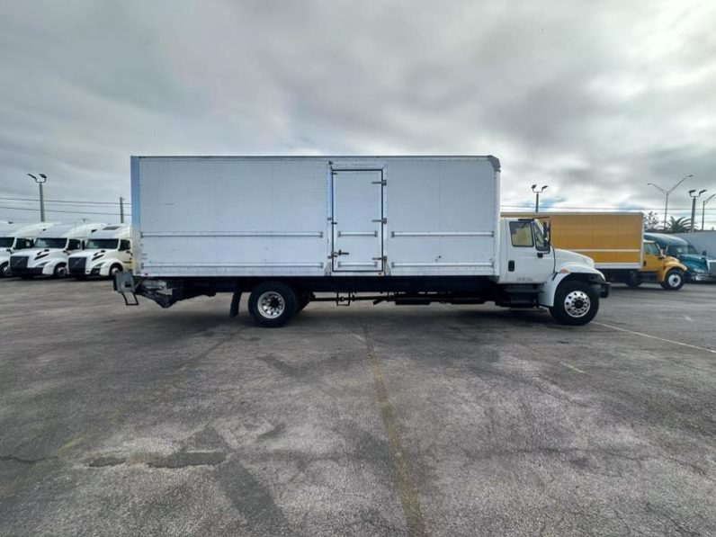 
								Used 2017 International 4300 Box Truck in Miami Florida full									