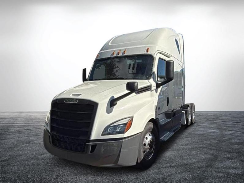 
								Used 2020 Freightliner Cascadia 126 Sleeper in Miami Florida full									