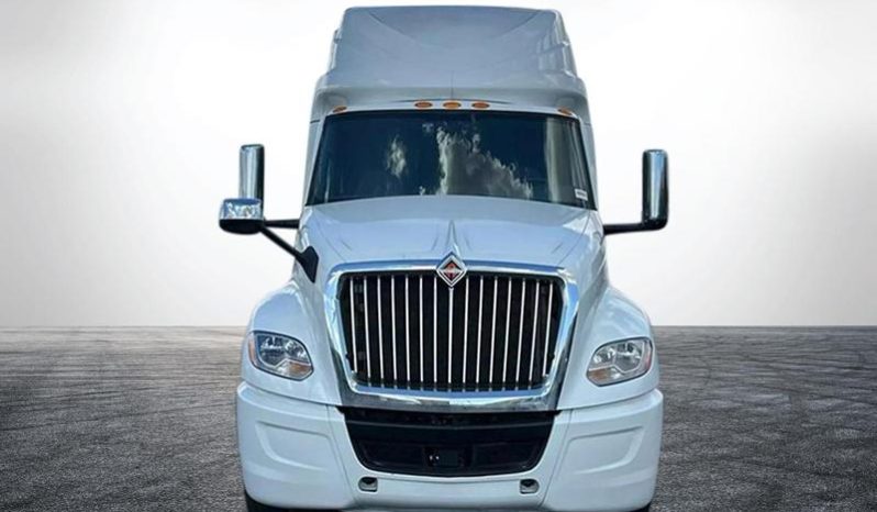 
								Used 2018 International LT 625 Sleeper in Miami Florida full									