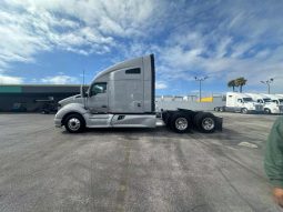 Used 2020 Kenworth T600 Sleeper in Miami Florida