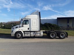 Used 2018 Freightliner Cascadia Sleeper in Shippensburg Pennsylvania