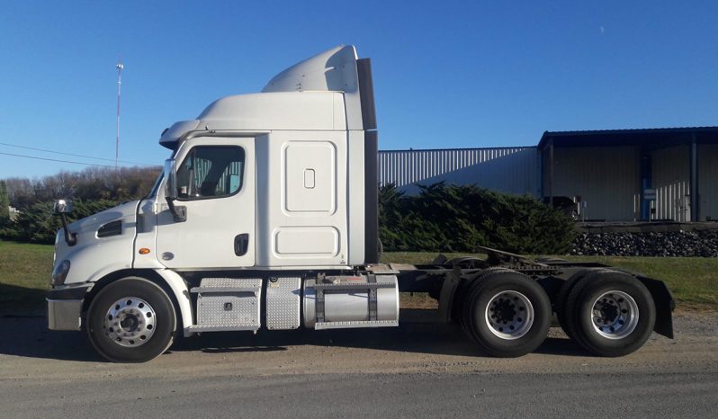 
								Used 2018 Freightliner Cascadia Sleeper in Shippensburg Pennsylvania full									