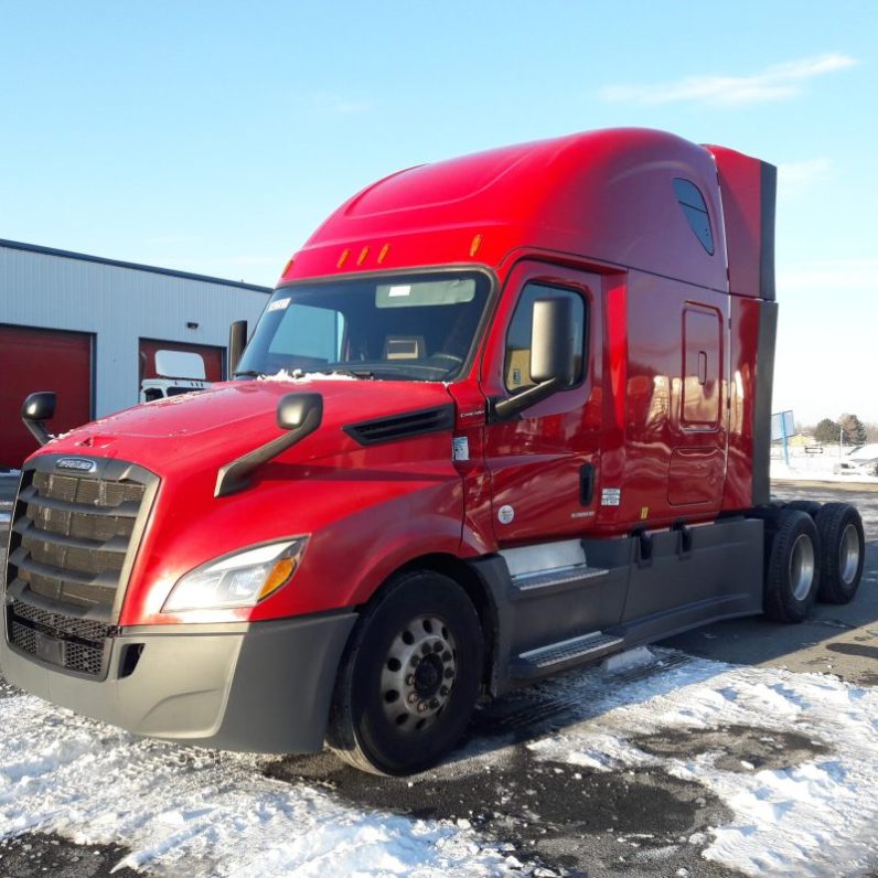 
								Used 2020 Freightliner Cascadia 113 Sleeper in Shippensburg Pennsylvania full									