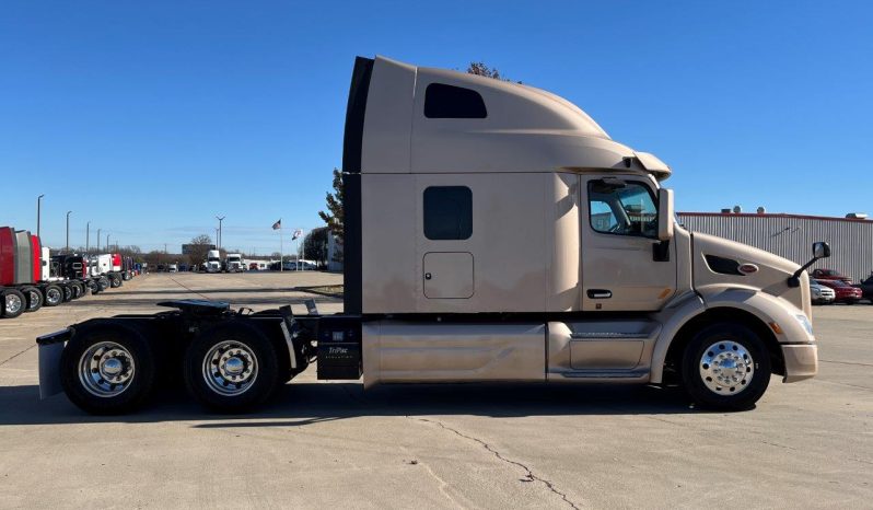 
								Used 2021 Peterbilt 579 Sleeper in Strafford Missouri full									