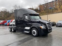 Used 2021 Freightliner Cascadia 126 Sleeper in North Bergen New Jersey