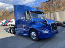 Used 2020 Volvo VNR64T640 Sleeper in North Bergen New Jersey