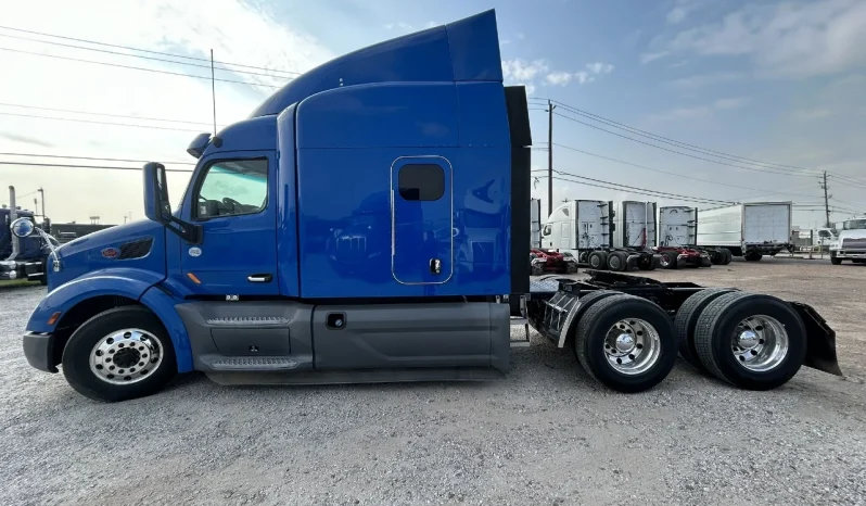 
								Used 2019 Peterbilt 579 Sleeper in Houston Texas full									