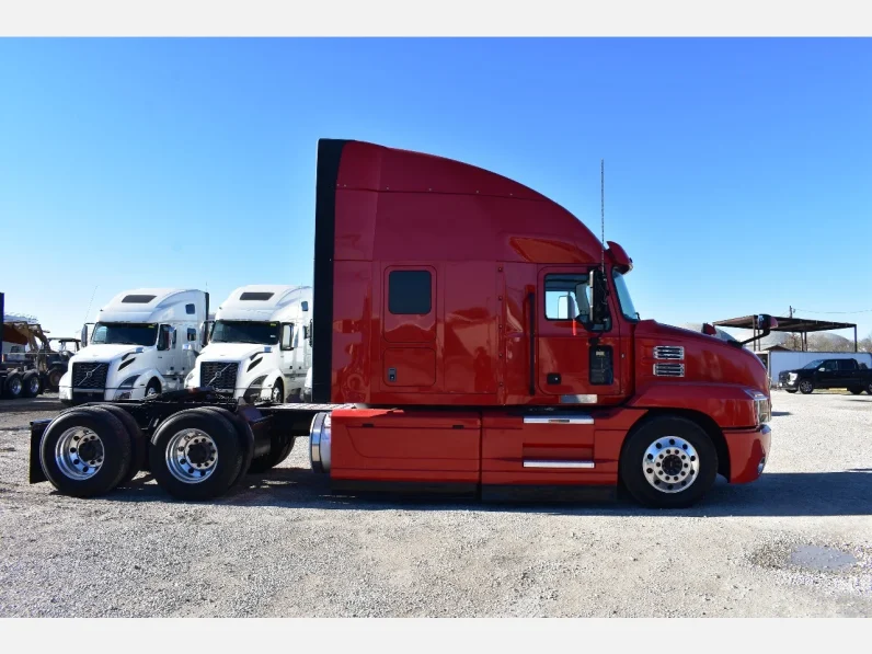 
								Used 2020 Mack ANTHEM Sleeper in Houston Texas full									