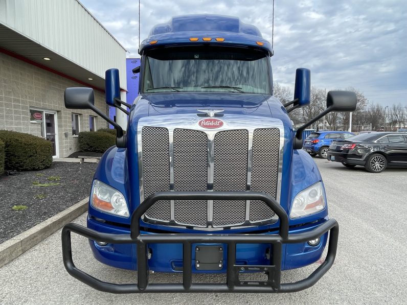 
								Used 2020 Peterbilt 579 Sleeper in Jeffersonville Indiana full									