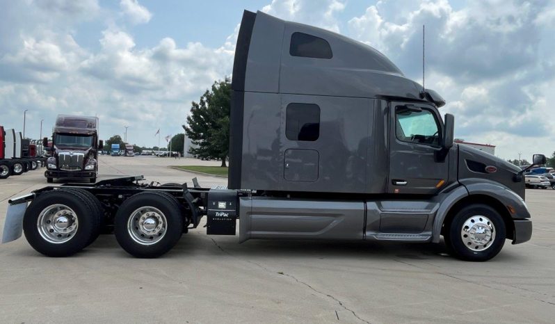 
								Used 2021 Peterbilt 579 Sleeper in Raleigh North Carolina full									