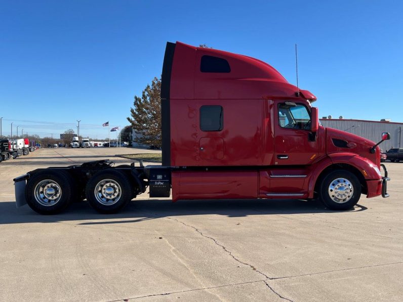 
								Used 2021 Peterbilt 579 Sleeper in Strafford Missouri full									