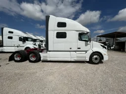 Used 2020 Volvo VNL64T760 Sleeper in Houston Texas