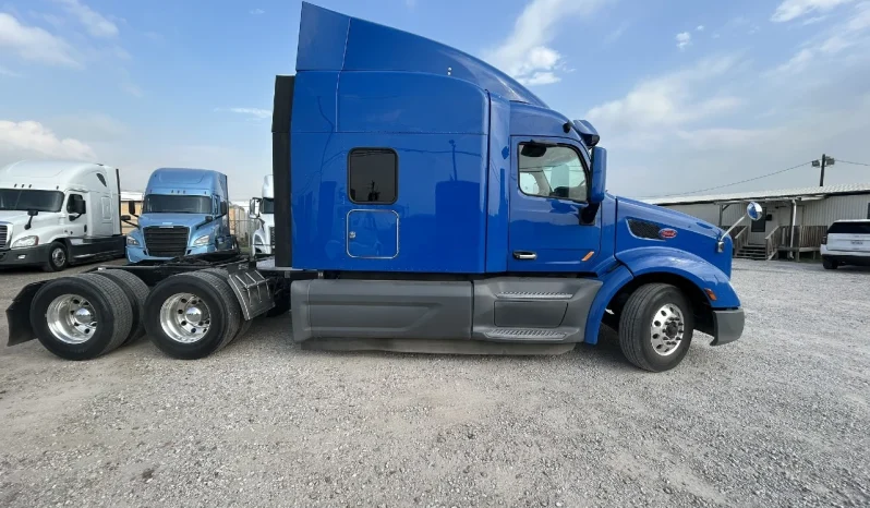 
								Used 2019 Peterbilt 579 Sleeper in Houston Texas full									