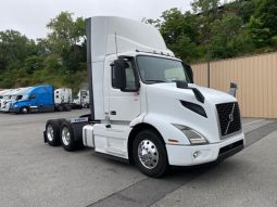 Used 2019 Volvo VNL64T300 Day Cab in North Bergen New Jersey