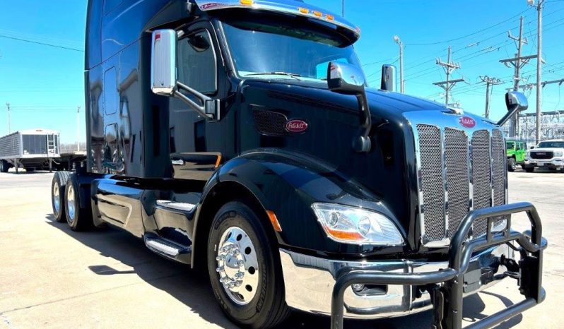 
								Used 2021 Peterbilt 579 Sleeper in Joplin Missouri full									