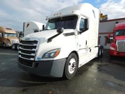 Used 2019 Freightliner Cascadia Sleeper in St Elizabeth New Jersey